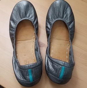 Tieks Metallic Pewter